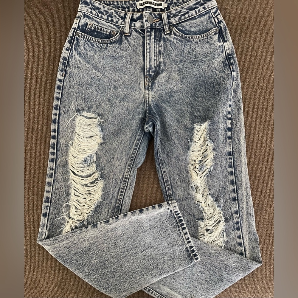 Women’s Noisy May Distressed Acid Wash Jeans Size 26 (Measured 28”)